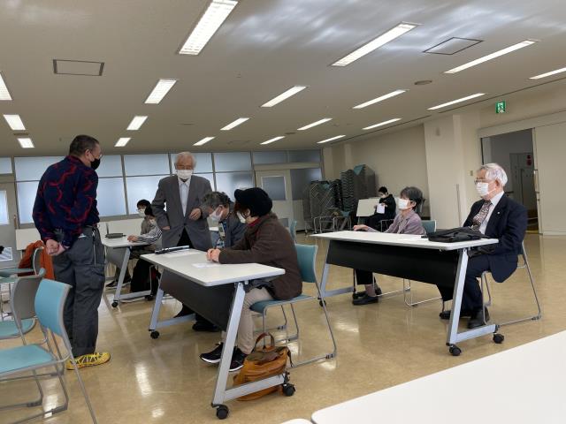 これも同じで１０人くらいが